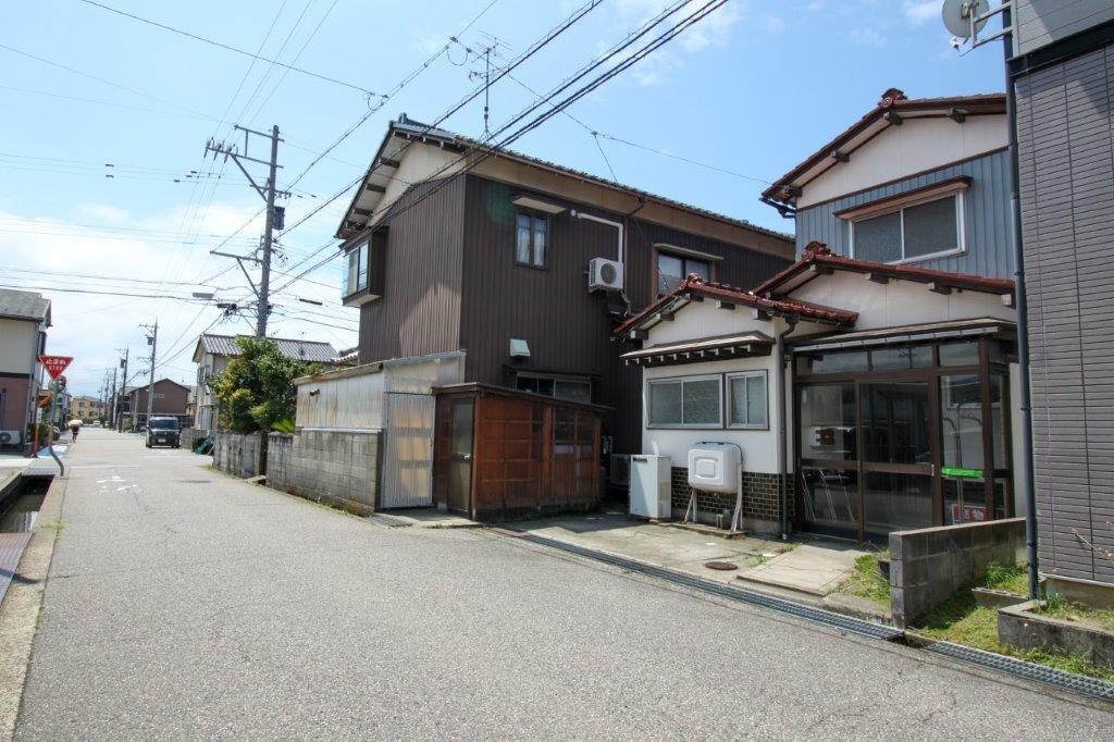 金沢市松村の売買物件/前面道路