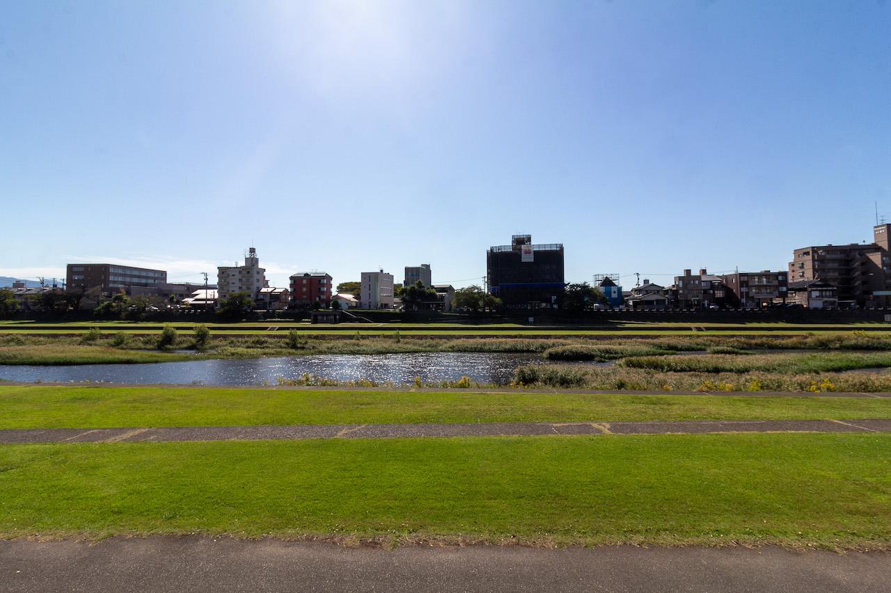金沢市中央通町の賃貸物件/きらきらと光る水面、さらさらと流るる心地の良い川音