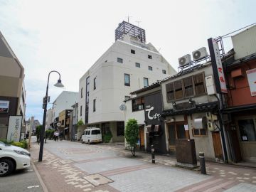 金沢市本町2丁目の賃貸物件/駅近ご自愛オフィス