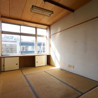 金沢市石引の賃貸物件/RCビル：6帖の和室が４部屋並びます。（現状は、ニコイチ部屋があるため、6帖、6帖、12帖の３部屋）