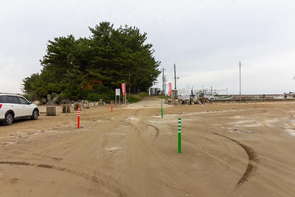 羽咋市柴垣町の売買物件/長手島はこの日も釣客がちらほら