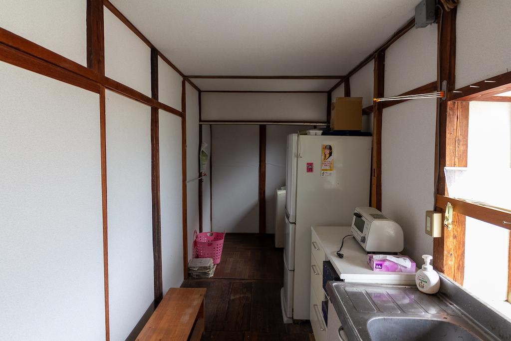羽咋市柴垣町の売買物件/細長い台所