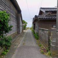 羽咋市柴垣町の売買物件/一直線で、海