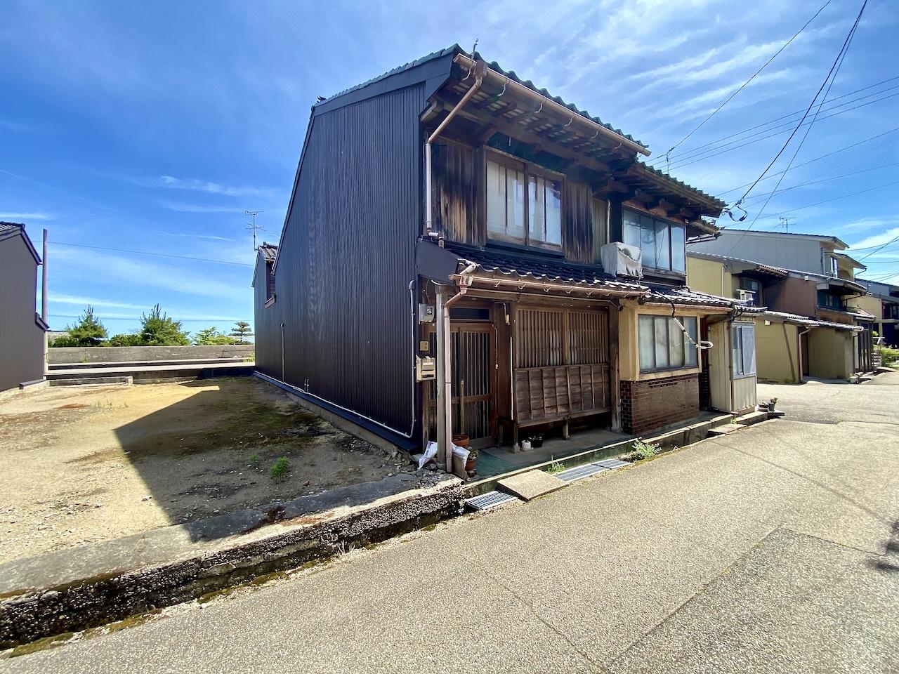 富山県射水市八幡町の売買物件/惹かれる、この佇まい
