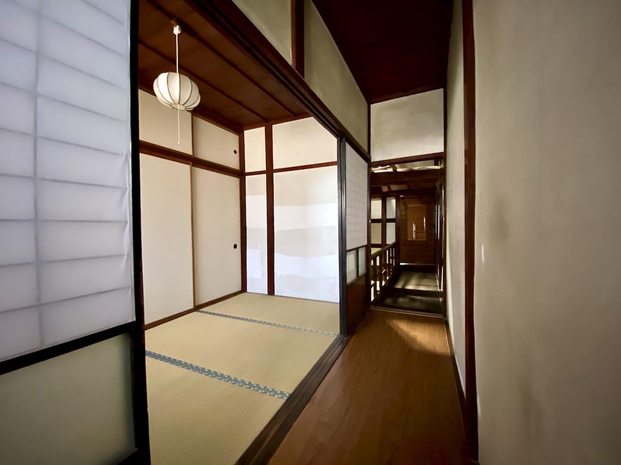 富山県射水市八幡町の売買物件/2階廊下