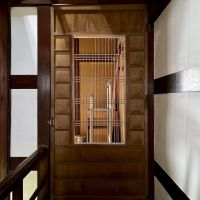 富山県射水市八幡町の売買物件/扉
