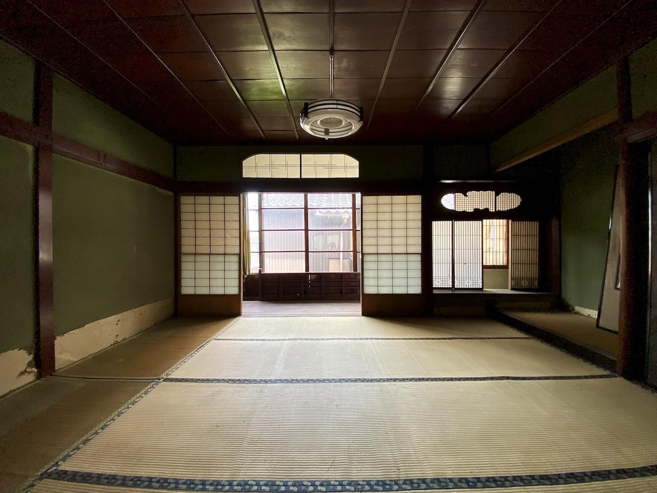 金沢市此花町の賃貸物件/2階10帖和室