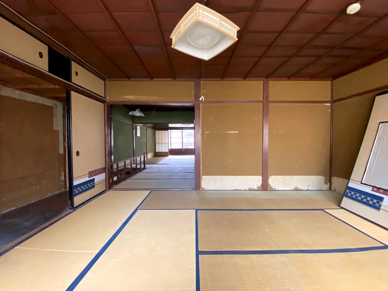 金沢市此花町の賃貸物件/2階道路側10帖和室