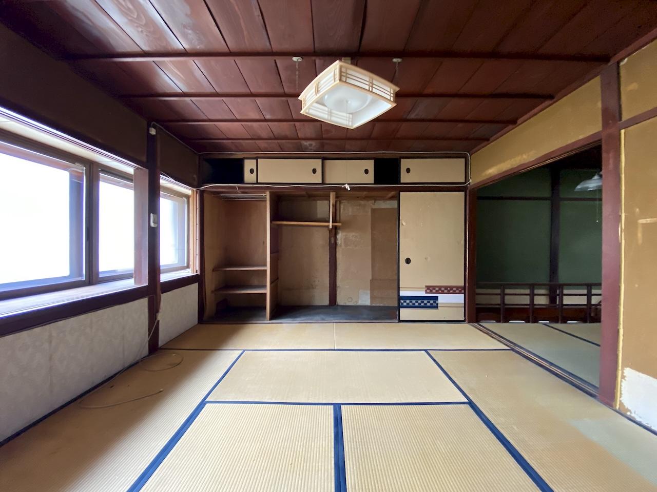 金沢市此花町の賃貸物件/和室横には1階から見えた吹き抜けがあり、あえて壁を解体して見せても良いかも