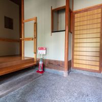 金沢市寺町5丁目の賃貸物件/玄関から凝った意匠です。