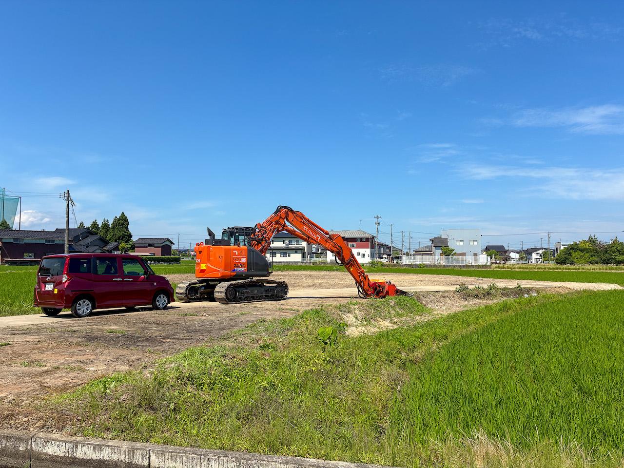 富山県砺波市の売買物件/今年の夏、宅地部分は更地となりました。