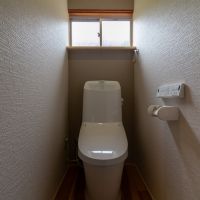 金沢市東山の賃貸物件/交換したトイレ。温水洗浄便座付き