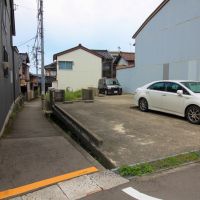 金沢市野町の賃貸物件/50m先に縦列2台可能な駐車場借りられます