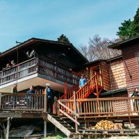 神戸市灘区六甲山町西谷山の賃貸物件/六甲山の森の中に佇むROKKONOMAD