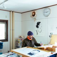 神戸市灘区六甲山町西谷山の賃貸物件/ハウスアーティストのロクさん。個性豊かな利用者のみなさんのゆるやかな繋がりも魅力。