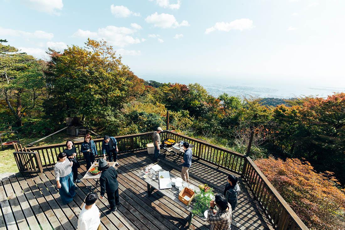 神戸市灘区六甲山町西谷山の賃貸物件/合宿の時には街と海を一望できるでウッドデッキでBBQも◎