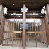 神戸市兵庫区上祇園町の賃貸物件/趣のある玄関（正面右手）