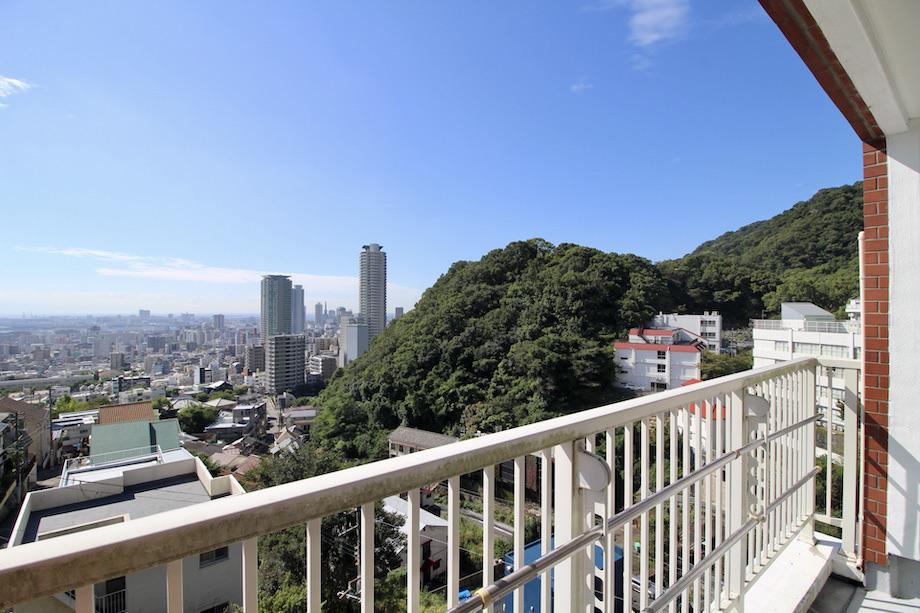 神戸市中央区熊内町の賃貸物件/2階バルコニーからの眺め