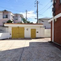 神戸市中央区熊内町の賃貸物件/北側住居と共用ですが、ガレージ（共用）スペースも広々