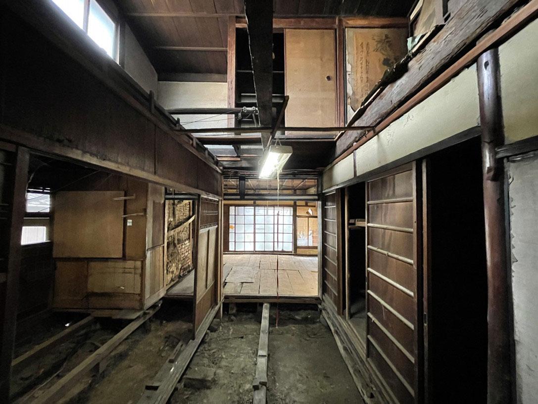 高砂市高砂町田町の売買物件/腐食部分は撤去しています（このままでもかっこいい....）