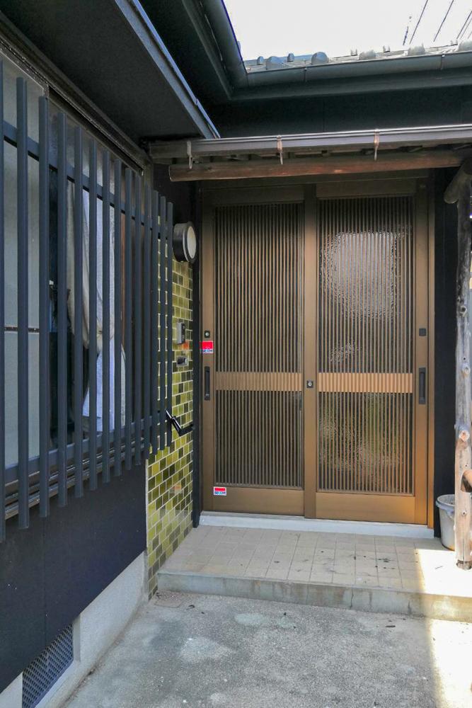 赤穂市　の売買物件/母屋の玄関