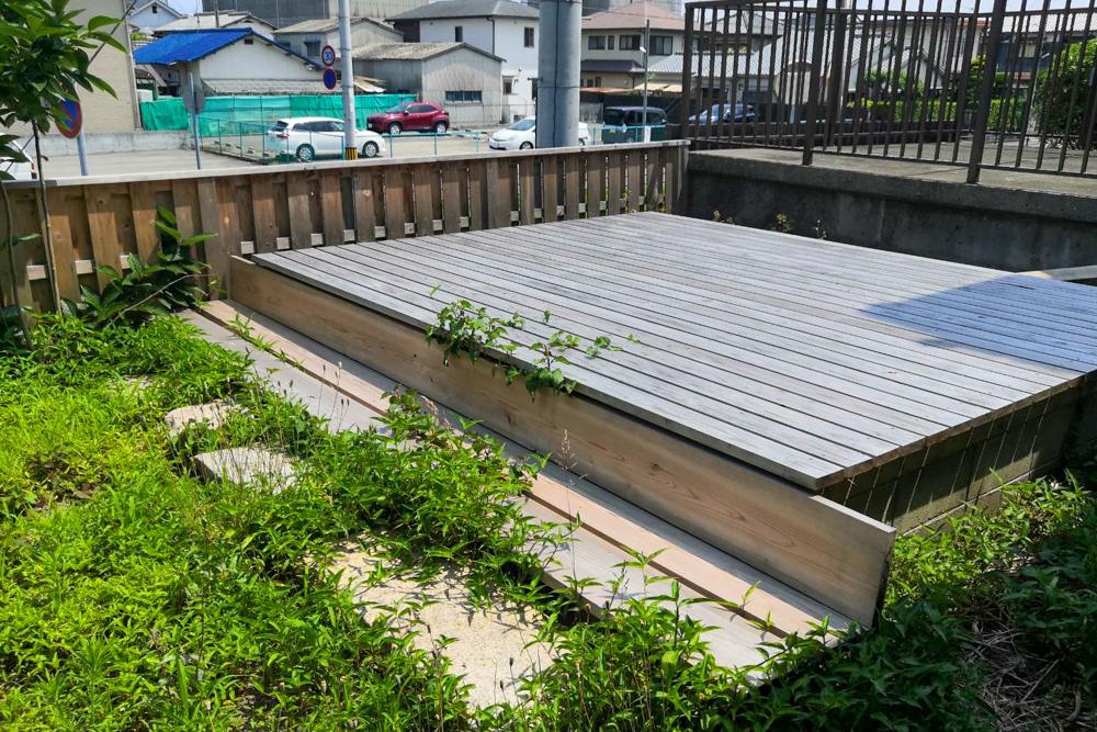 赤穂市　の売買物件/前庭にはウッドデッキを新設