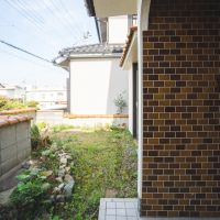 神戸市垂水区青山台の売買物件/玄関先にも植木鉢をたくさん置きたい