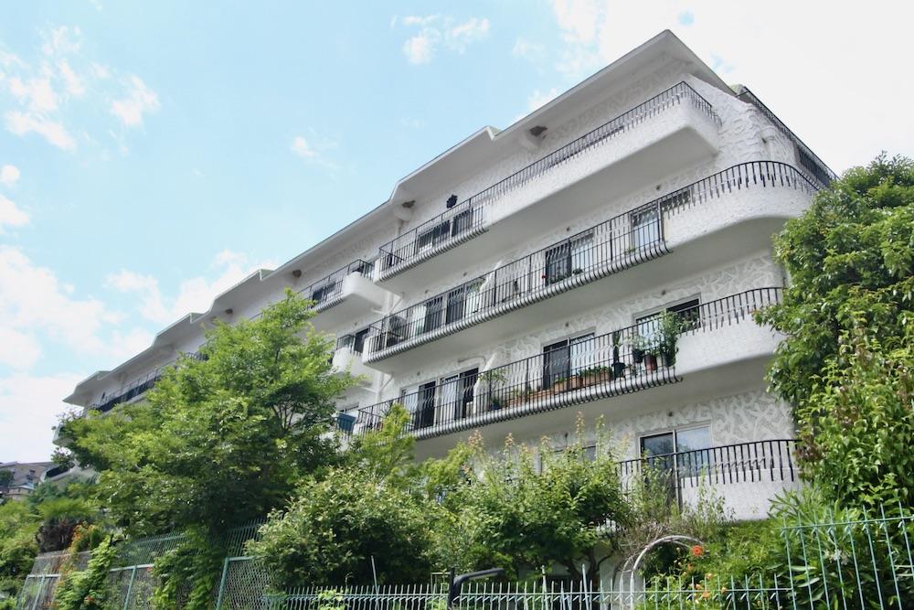 神戸市東灘区住吉山手の賃貸物件/クラシックな城のような白壁の佇まい