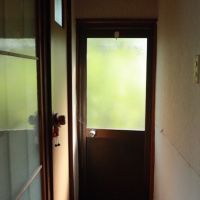 神戸市兵庫区里山町の売買物件/哀愁漂う勝手口
