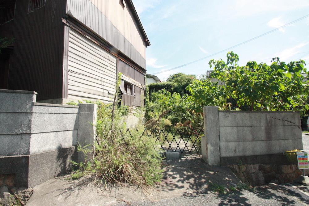神戸市長田区丸山町の売買物件/敷地内駐車場を整備できます。