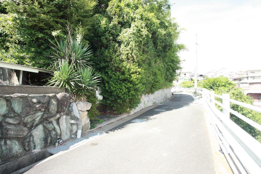 神戸市長田区丸山町の売買物件/２面道路に接しています。