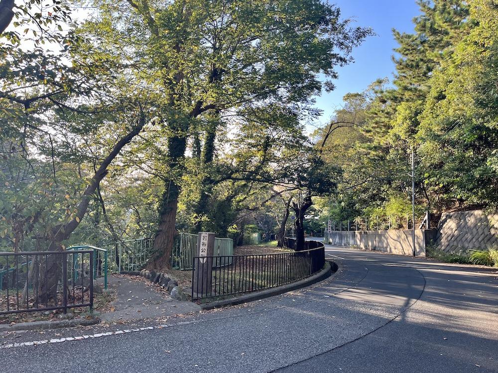 神戸市垂水区舞子台の売買物件/すぐ目の前に緑豊かな公園