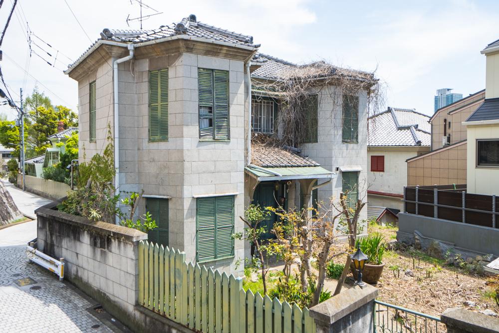 神戸市中央区北野町の売買物件/ベイウィンドウが特徴的な北野の洋館