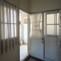神戸市中央区北野町の売買物件/2階のトイレ・洗面