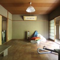 神戸市中央区神戸港地方字再度谷の売買物件/パーケットフローリングの2階洋室
