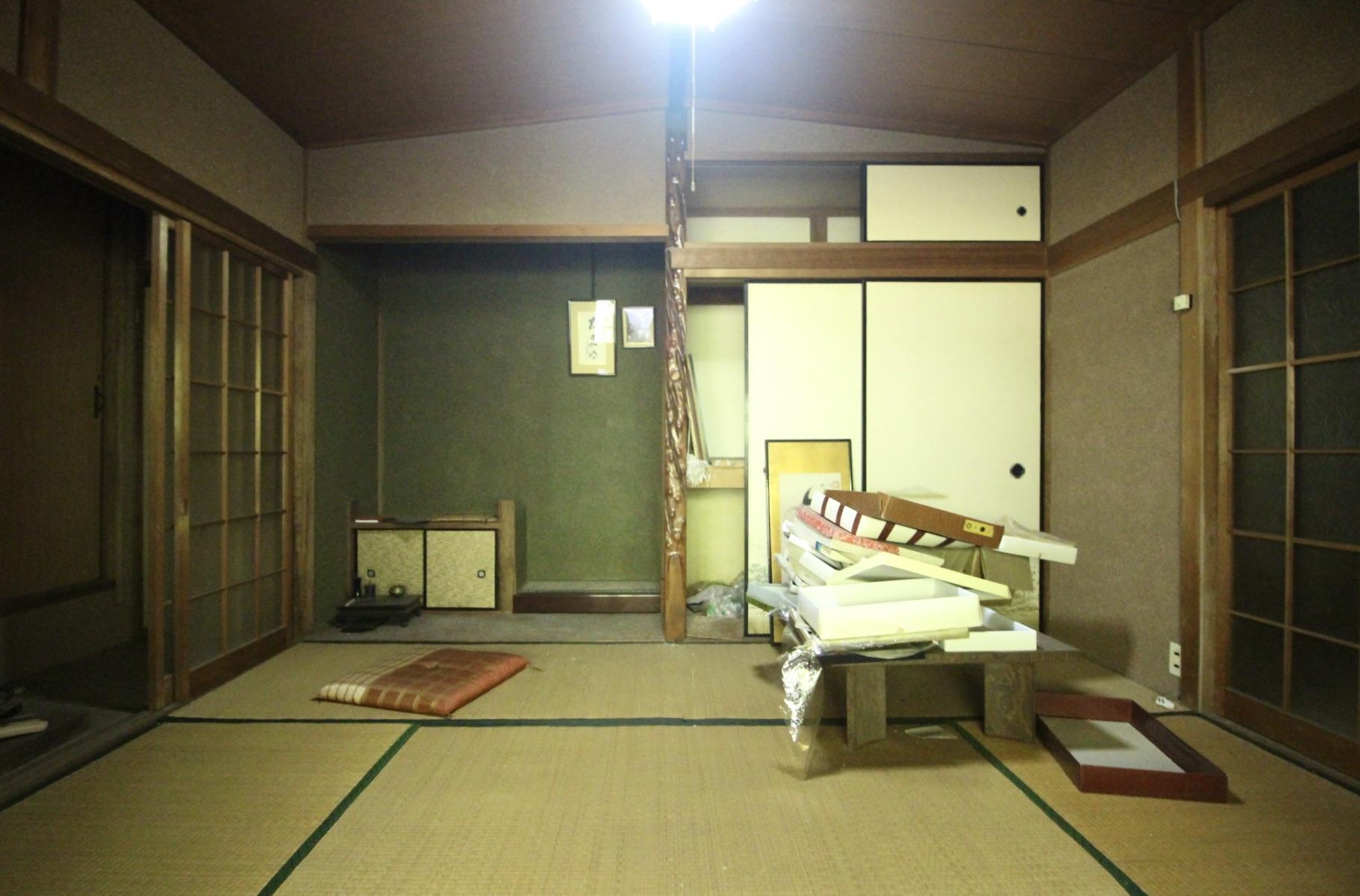 神戸市中央区神戸港地方字再度谷の売買物件/造りの凝った勾配天井と床の間の和室