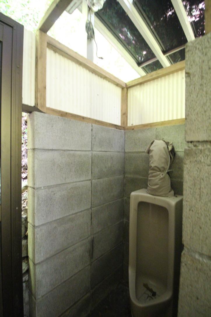 神戸市中央区神戸港地方字再度谷の売買物件/1階屋外トイレ
