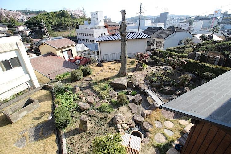 神戸市北区鈴蘭台北町の売買物件/庭の全景