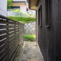神戸市北区大池見山台の売買物件/外壁の一部は焼杉板張り