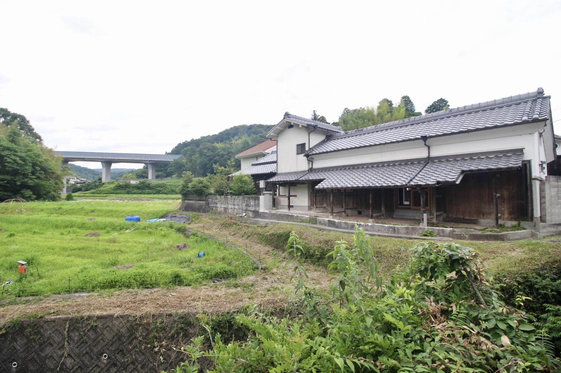 神戸市須磨区白川の賃貸物件/長閑な風景が広がる里山の一角に位置する蔵