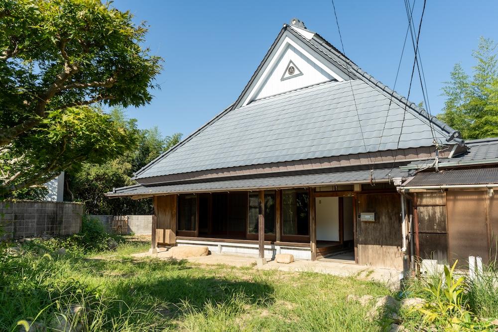 神戸市北区有野町唐櫃の売買物件/大きな屋根の平屋