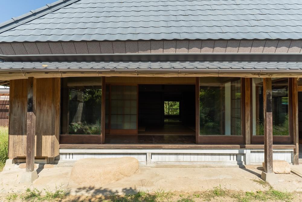 神戸市北区有野町唐櫃の売買物件/この縁側が古民家の醍醐味