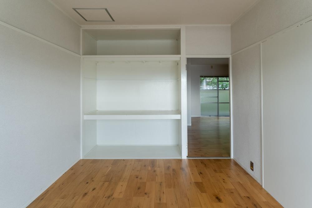 神戸市東灘区森北町の賃貸物件/南側には押し入れのある洋室が2部屋