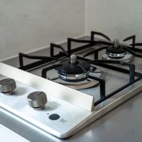 神戸市東灘区森北町の賃貸物件/スタイリッシュながら2口あるコンロ