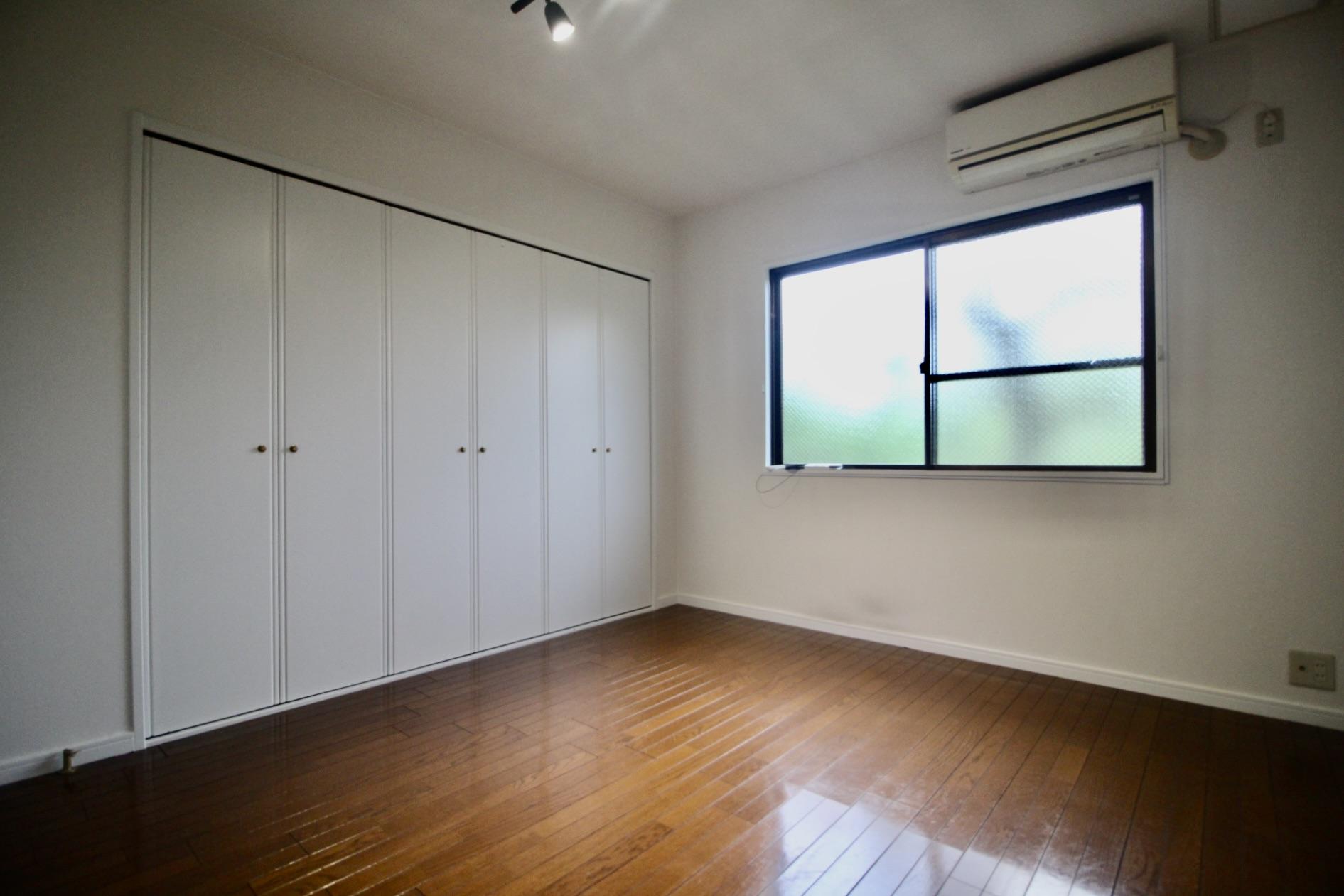 芦屋市翠ケ丘町の賃貸物件/南側洋室