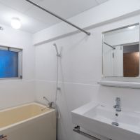 尼崎市道意町の賃貸物件/洗面と風呂は一体型でシンプルに