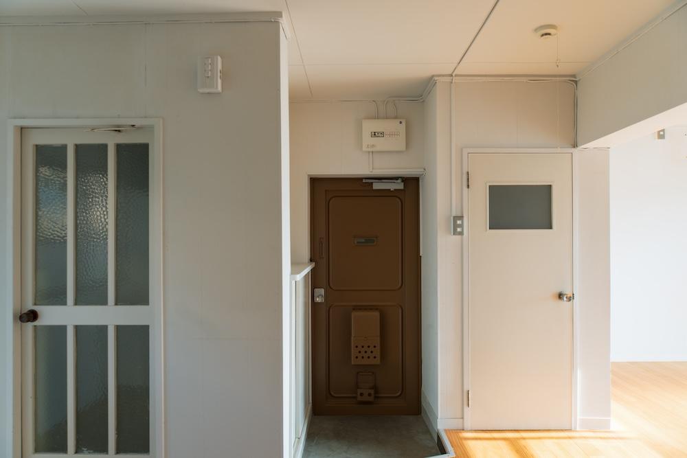 神戸市東灘区森北町の賃貸物件/レトロな建具が健在