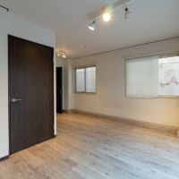 神戸市中央区山本通の賃貸物件/玄関入ってすぐの洋室