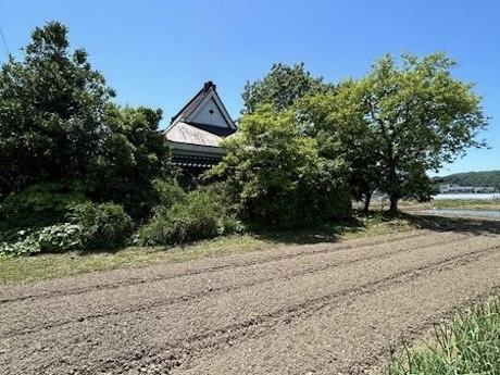 豊岡市清冷寺の売買物件/古民家のすぐ横に畑があります　※建物工事前の写真