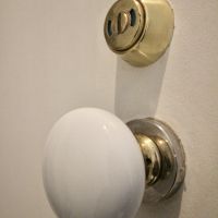 神戸市垂水区塩屋町の売買物件/ドアノブまでアンティーク調